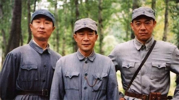 战争与爱情丨军校学员眼中的《历史的天空》