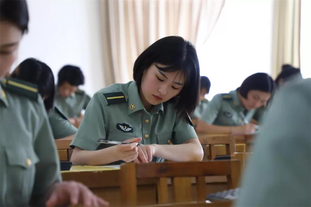 一大波毕业照来袭来军校看点不一样的