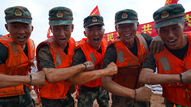 主动请缨！归队请战！这个退役老兵这样战斗在抗洪一线