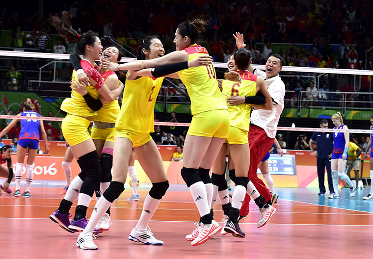 赢了!中国女排勇夺里约奥运会冠军