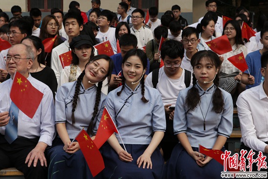 五四百年:珞珈山下响起青春回答