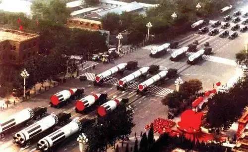 阅兵式上_阅兵时候_下一次阅兵是哪一年