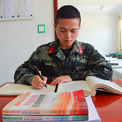 张林鑫：期盼军人职业教育能再上新台阶