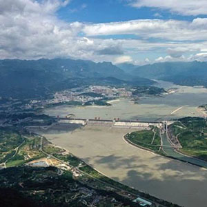 今年入汛以来最大洪水抵达三峡 流量超6万立方米/秒