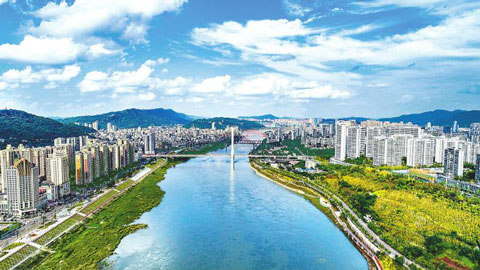 推动长江经济带发展座谈会召开四周年：万里长江绿意浓