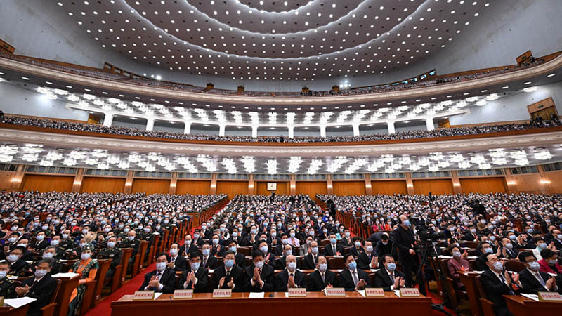 图集丨十三届全国人大五次会议举行第二次全体会议