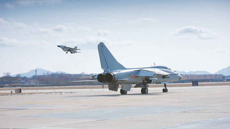 鹰击长空！北部战区海军航空兵某旅飞行训练影像