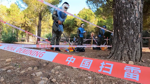 扫雷女兵讲述从“排雷小白”到“拆弹专家”的进阶之路