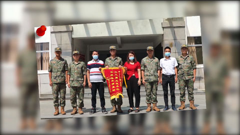 路遇车祸 子弟兵紧急救援获市民点赞