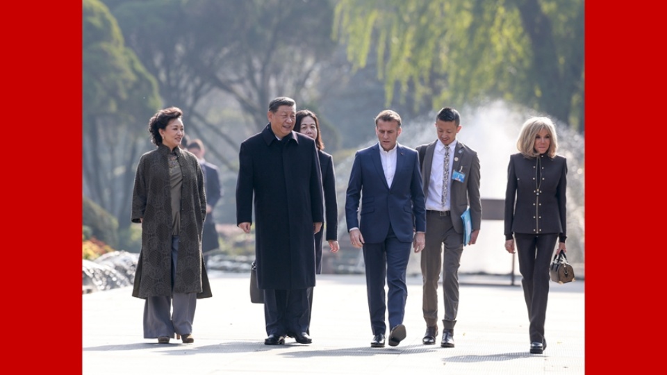 Xi, Macron have friendly exchanges in China's Chengdu