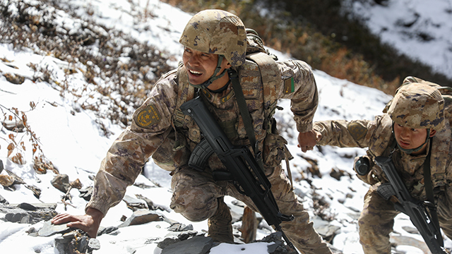 苍穹之下 国土之上——西藏军区某团一级上士次罗布戍边强能纪实