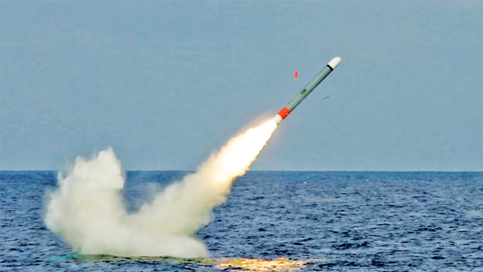 日本拟采购进攻型武器“战斧”巡航导弹