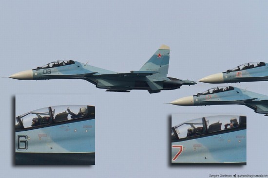 10月25日，俄罗斯中部地区克拉斯诺亚尔斯克，“猎隼”SU-30SM四机编队表演。