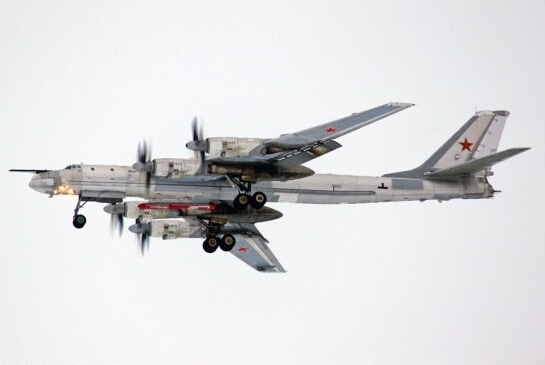 俄军改装图-95轰炸机可挂8枚巡航导弹