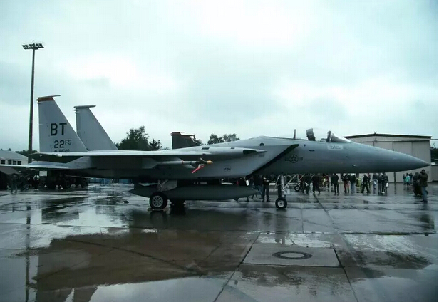 美军F-22最初设计为制衡苏军航空兵米格-29