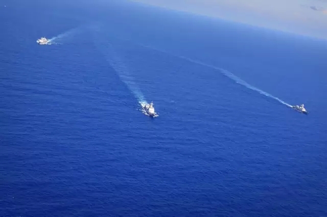 长春号导弹驱逐舰西太平洋远航3000多海里