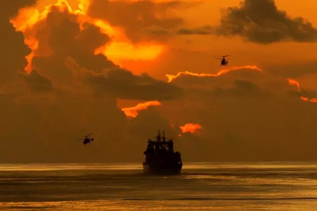 长春号导弹驱逐舰西太平洋远航3000多