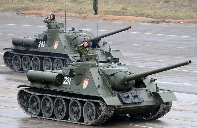 为了开展军事爱国主义教育,他们专门建了个历史排