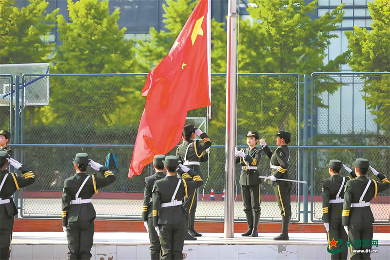 北京师范大学与西藏山南军分区某团携手深化国防教育