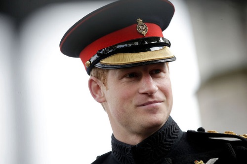 英国哈里王子今年6月脱军装称期待退伍后生活
