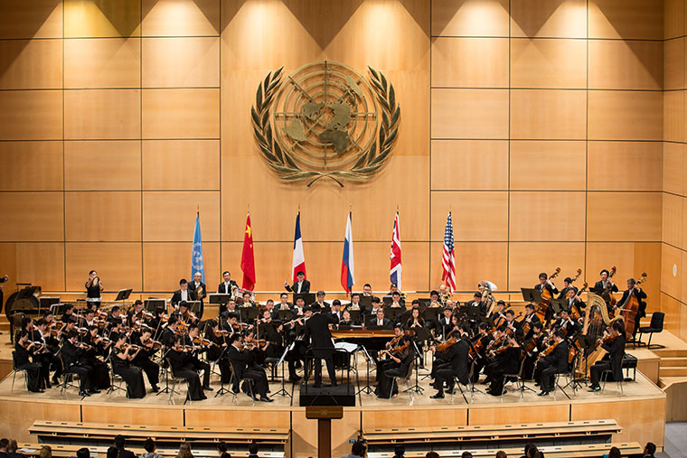 安理会五常联袂举办音乐会 - 中国军网