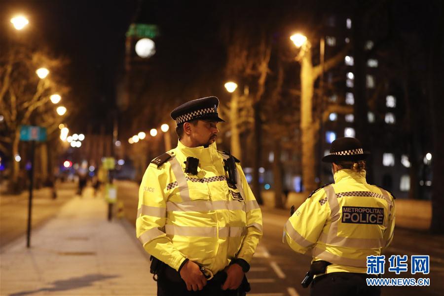 英国议会大厦附近发生恐怖袭击事件