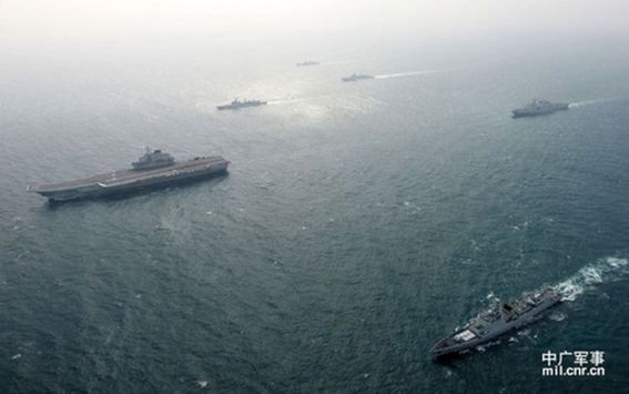   资料图：中国海军辽宁舰航母编队  