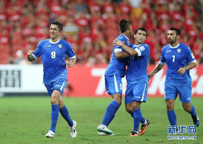（亚洲杯）（2）足球——小组赛：中国队对阵乌兹别克斯坦队