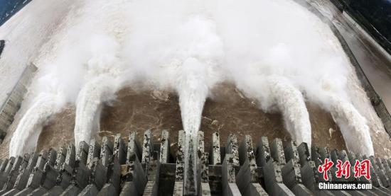 国家防总启动应急响应 及时应对长江1号洪水