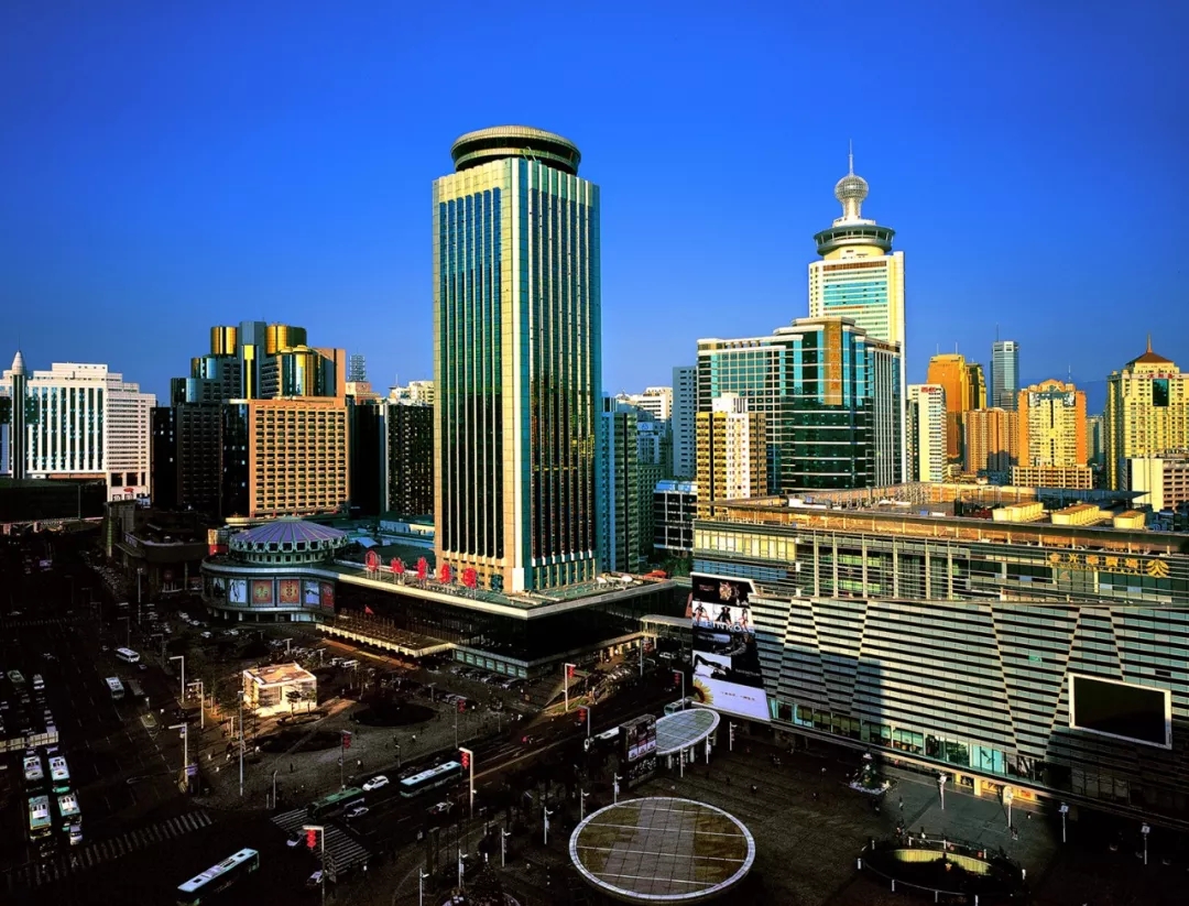 深圳成为了开放包容,法治昌明 2005年前海 2018年前海 70年代蛇口六湾