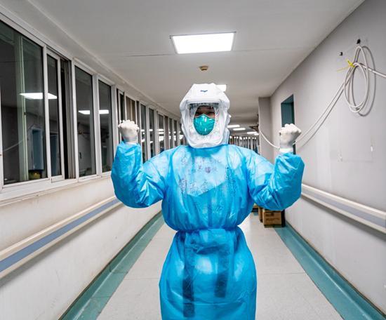 医院：坚守ICU三个月，武汉金银潭医院最年轻的护士挑大梁