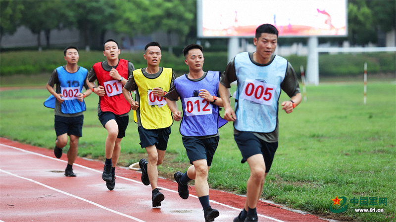 3000米比赛现场。