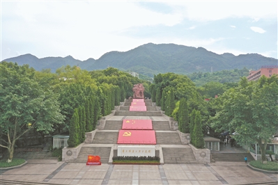 歌乐山下的纯粹信仰——“那片天空，妈妈也曾仰望过”