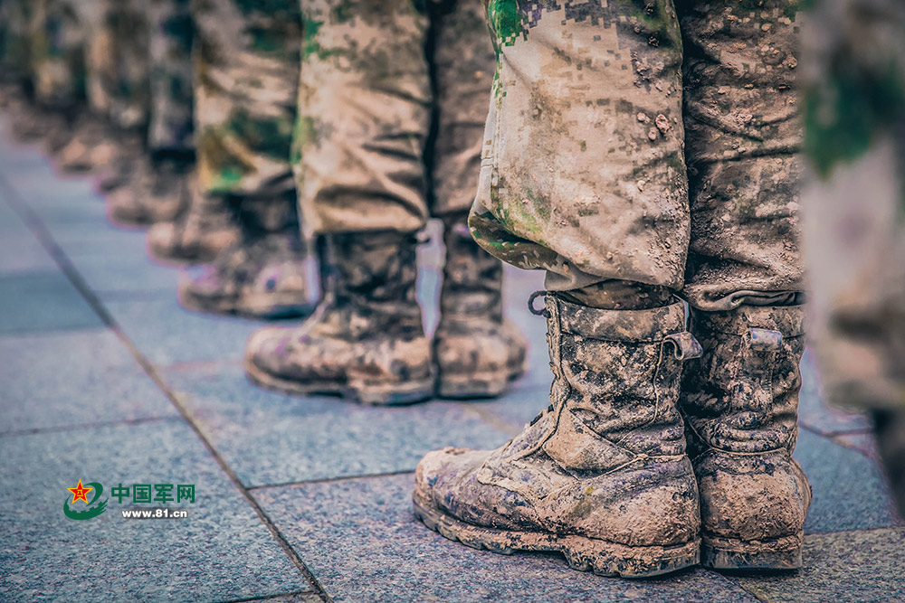 青年节|听他们告诉你是什么迷彩青春 - 中国军网