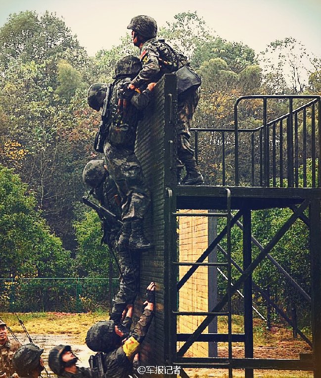 高清：军校“跑男”，活力十足！【4】