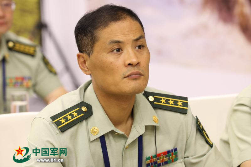 武警猎鹰突击队米彦广上校.何友文 摄