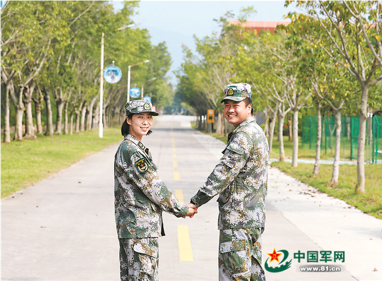 双军人爱情:相距2700公里,不远!
