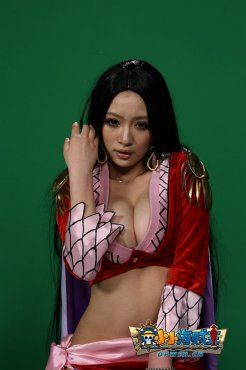 海贼女帝h小说排行榜_《海贼王》女帝的情敌,绝世美女苦追路飞(2)