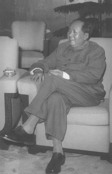 又到毛泽东诞辰：缅怀永远不能忘却的伟人