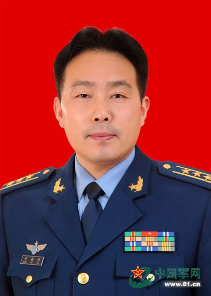 中国空军新闻发言人申进科上校