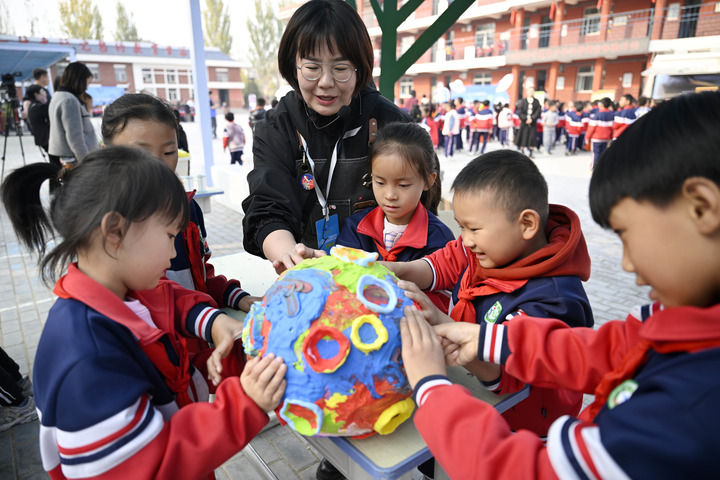 雷火电竞新华全媒头条习和希望工程的故事(图5)