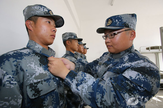 名校生的新兵季：从光环“碎”了一地开始......