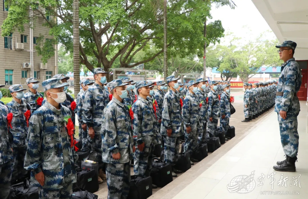 一套"组合拳",助力新兵迈好军旅第一步