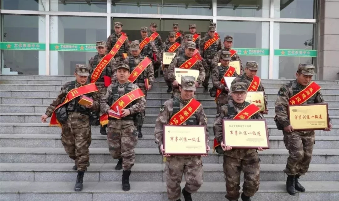 啥是光荣弹 00ff9055b3ac21066a9c36.jpg