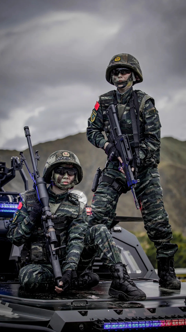 特战女兵主题壁纸来了!