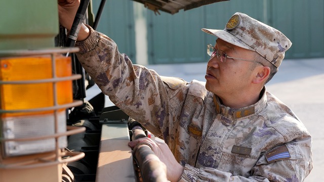 二级军士长的两次“发射”