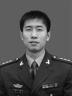 李月