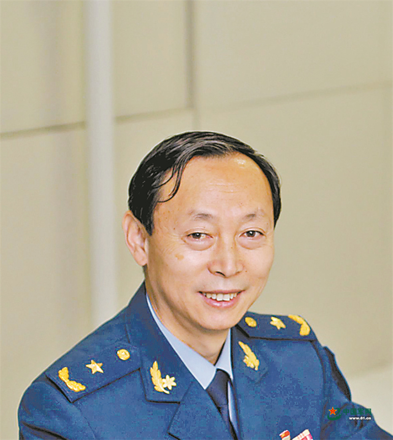 全国政协委员、空军工程大学教授吴德伟:向着科研高峰再出发