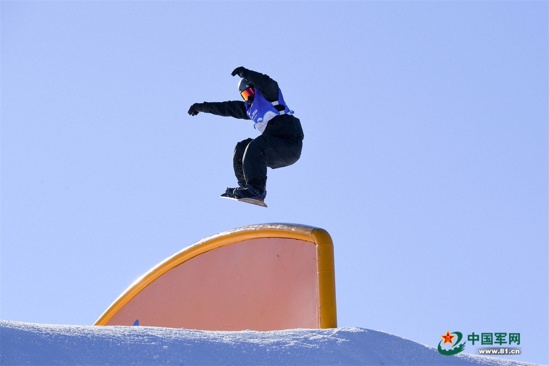 7ab6f27c351743e38bde7842e0a8a6df