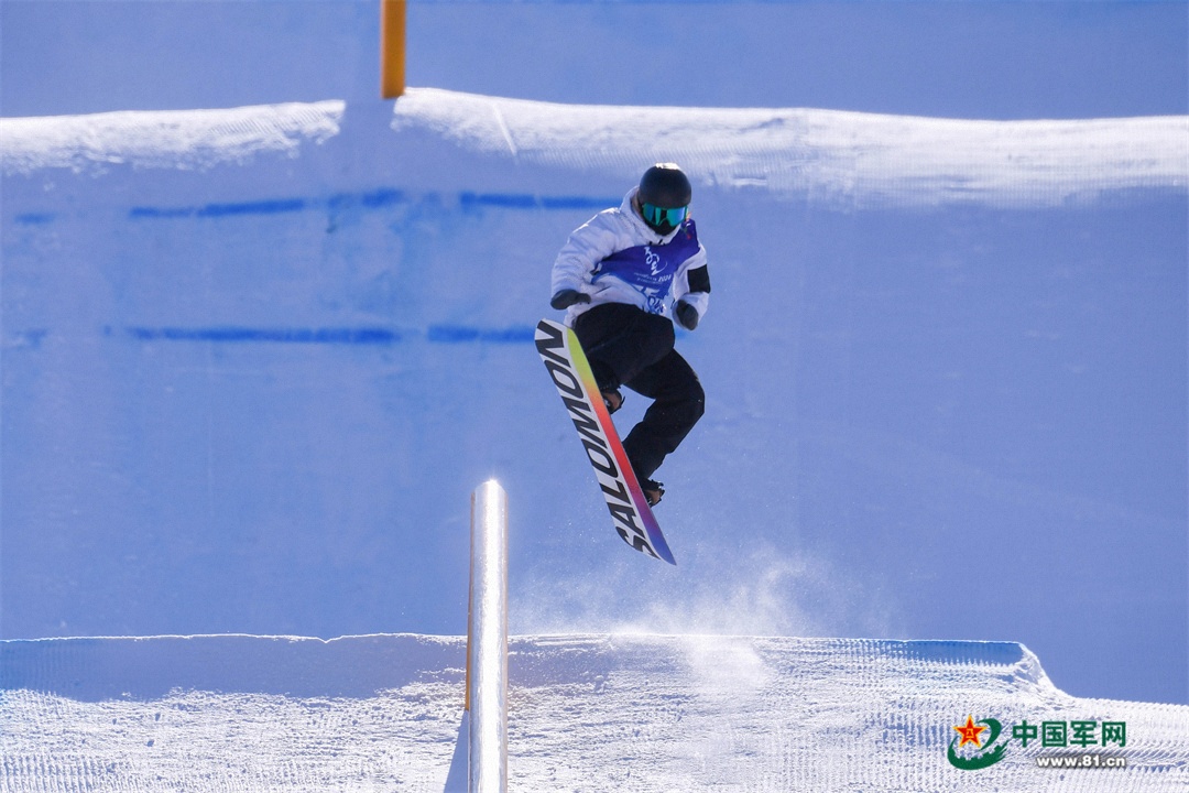 b68259403e6647b28aaff589d064ae14